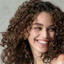 Gelée Perfectrice De Boucles Authentic Beauty Concept 250 Ml -Produits Coiffure Boutique curl enhancer 3 92639.1694508849