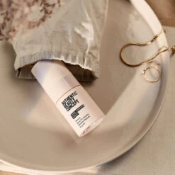 Spray Poudre Résultat Nat Authentic Beauty Concept 12g -Produits Coiffure Boutique spray poudre authentic beauty concept 24372.1693399641